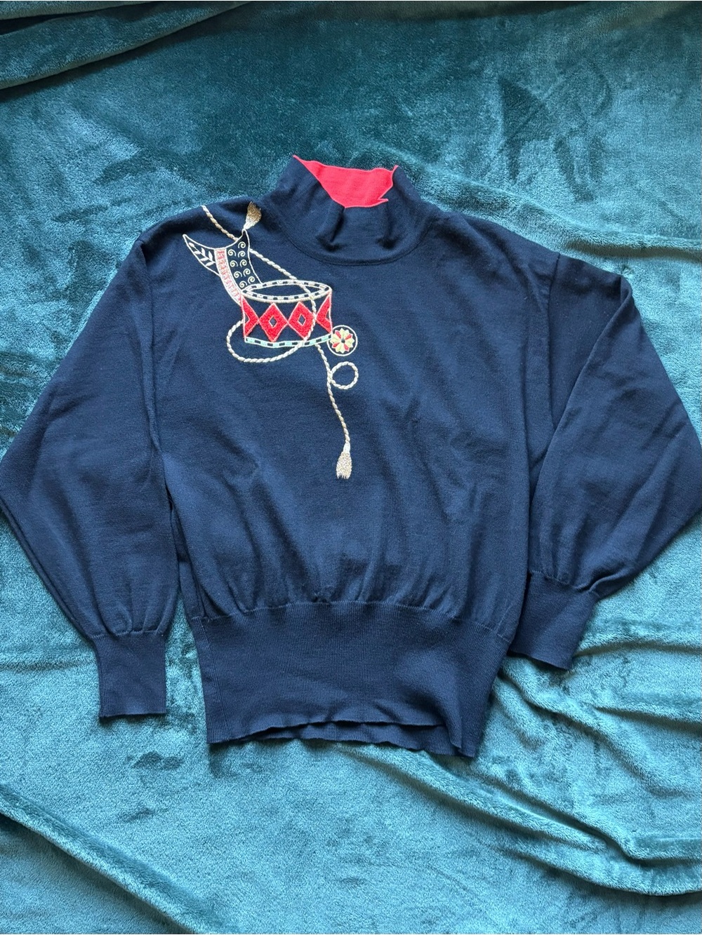 Vintage 80s LAUREL ESCADA Embroidered Mock Neck Wool Knit Sweater Black Womens M
